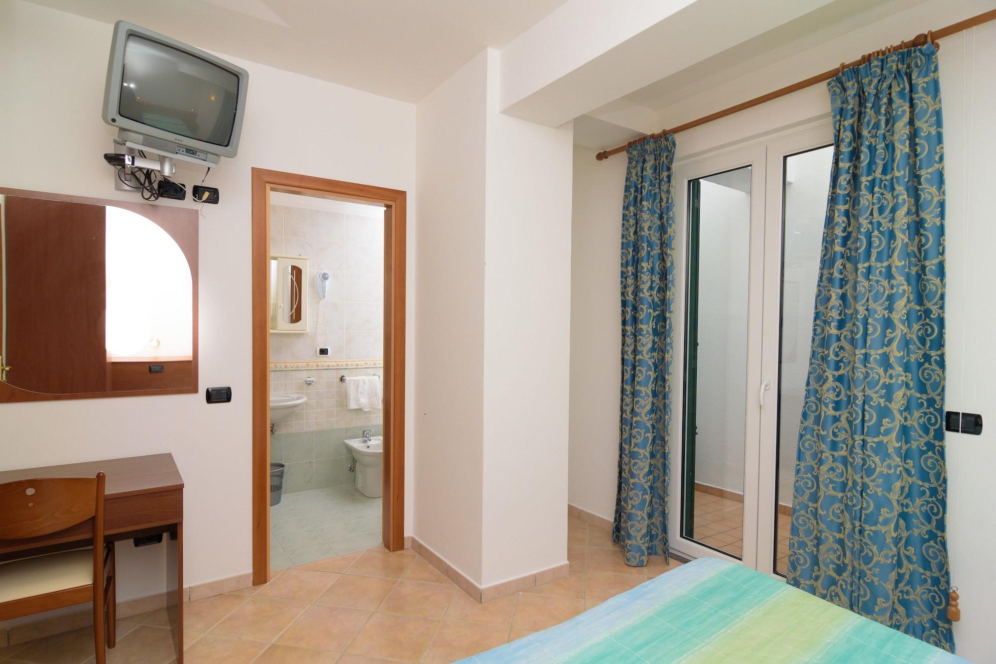Hotel Villa Fumerie Forio  Bagian luar foto