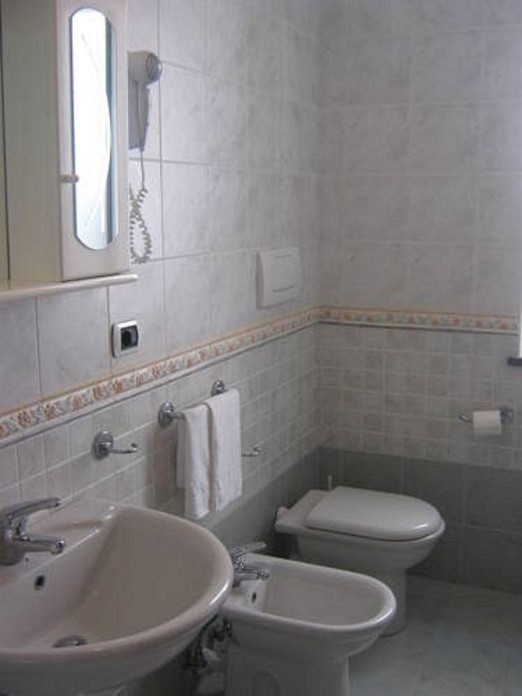 Hotel Villa Fumerie Forio  Bagian luar foto