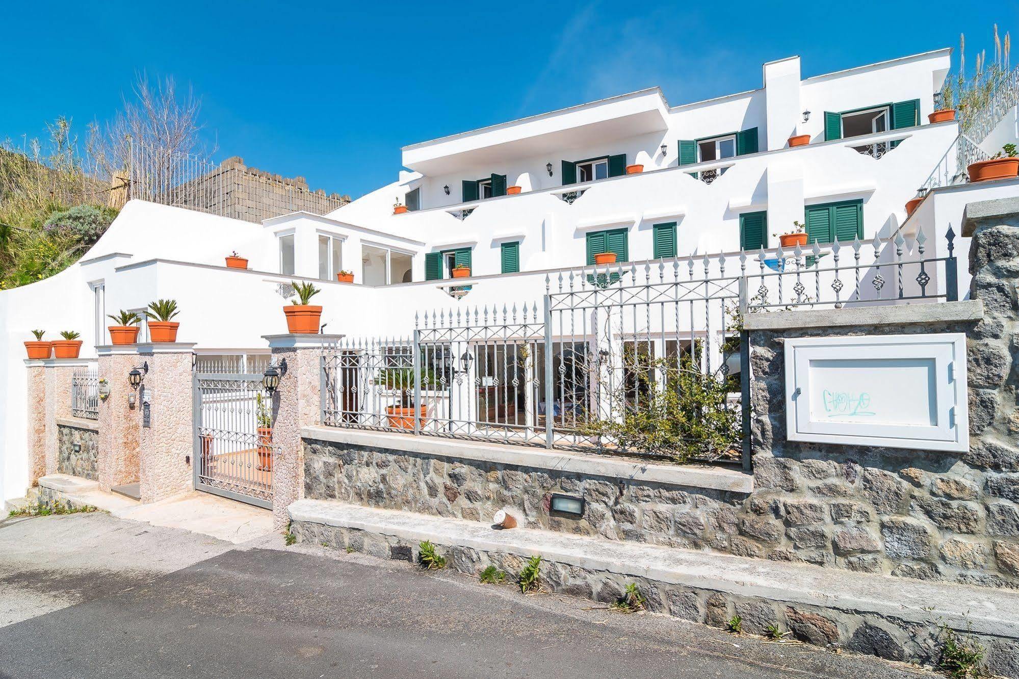 Hotel Villa Fumerie Forio  Bagian luar foto